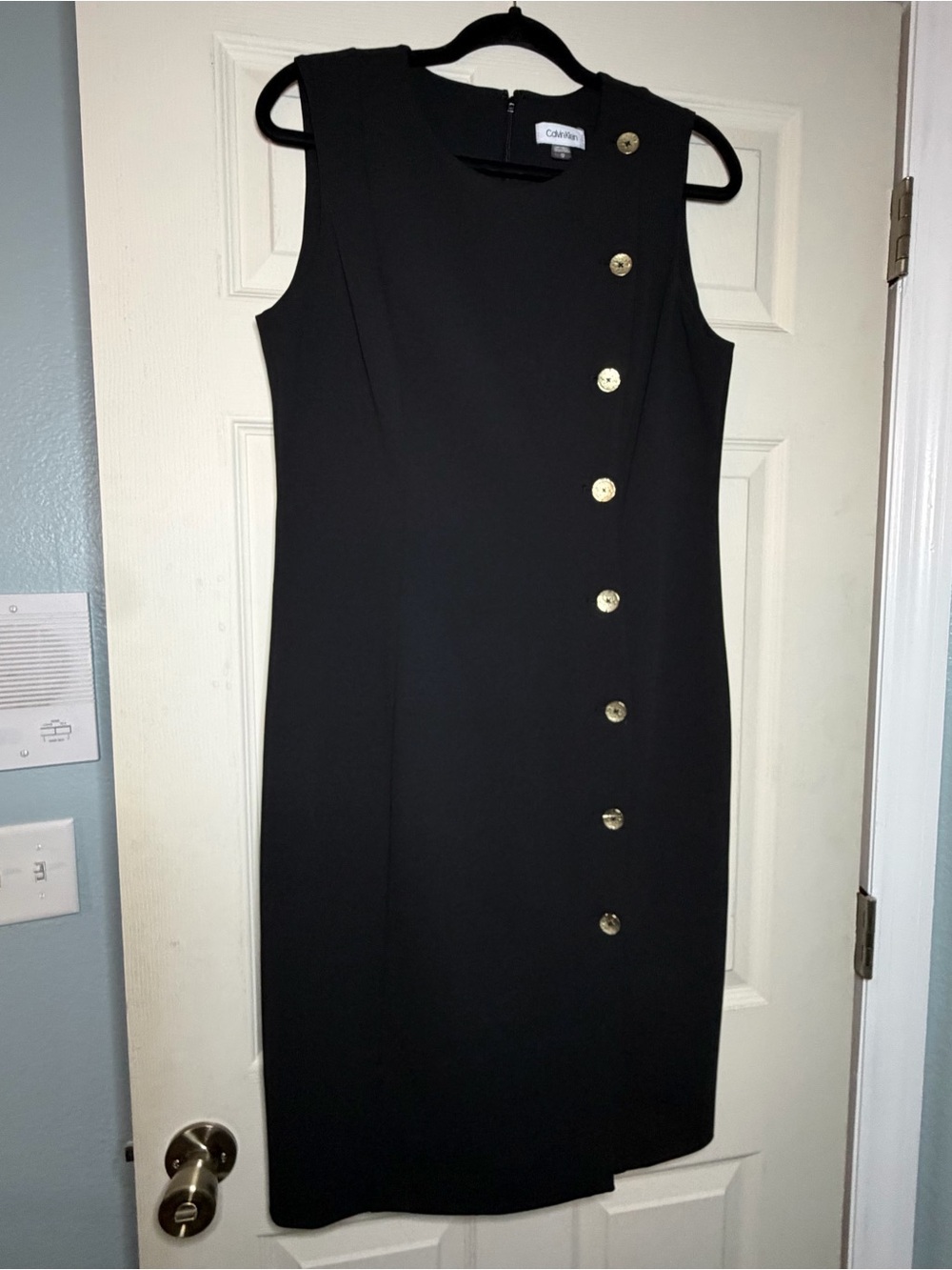 Calvin Klein Black Sleeveless Button-Accent Sheath Dress